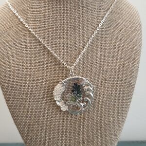 Elegant Silver Pendant Necklace